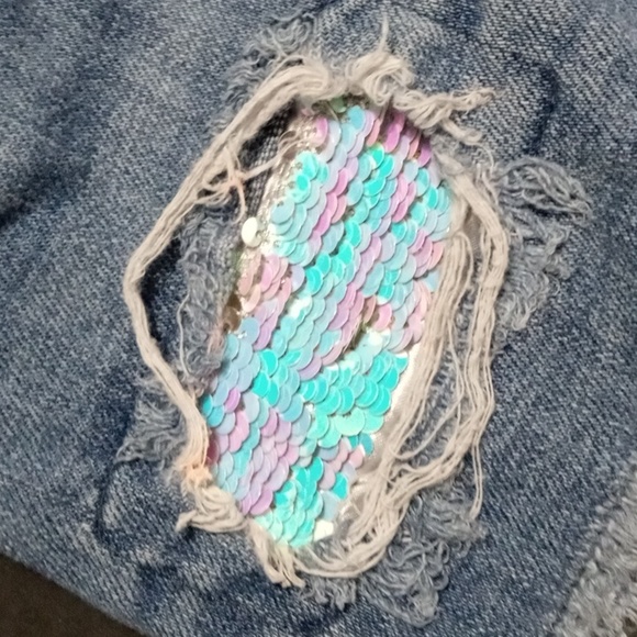 Girls Jean Shorts - Picture 3 of 10